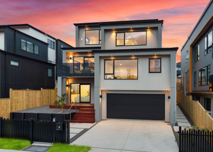  at 8 Mill Hill Close, Flat Bush, Manukau City, Auckland