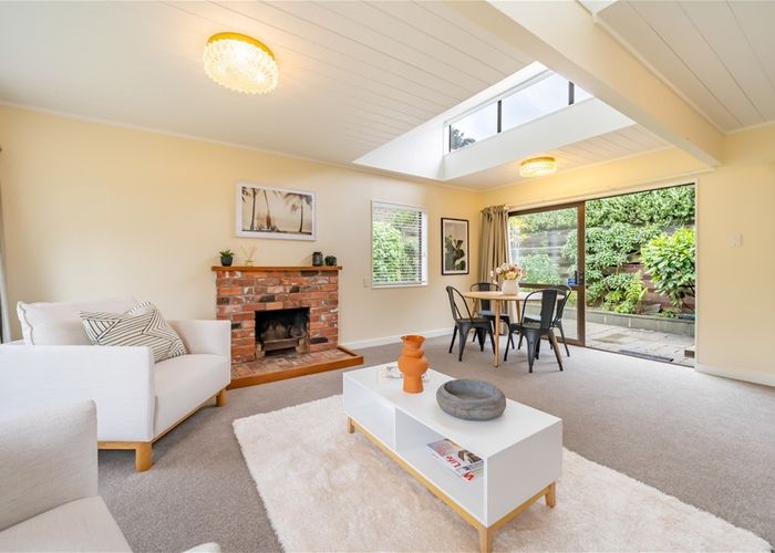  at 1/1 Lady Bell Grove, Lowry Bay, Lower Hutt
