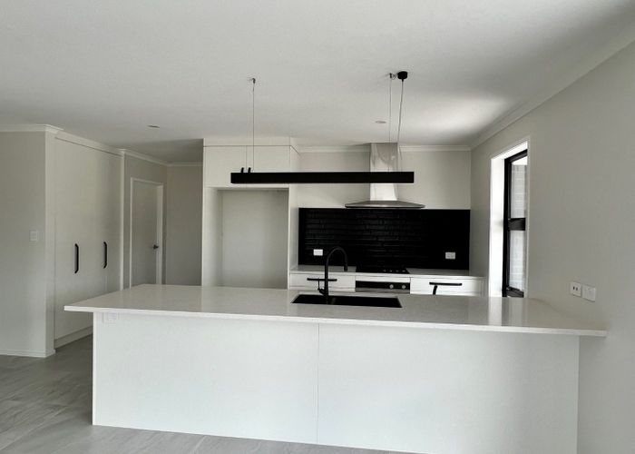  at 24 Kerr Cr, Patumahoe, Franklin, Auckland