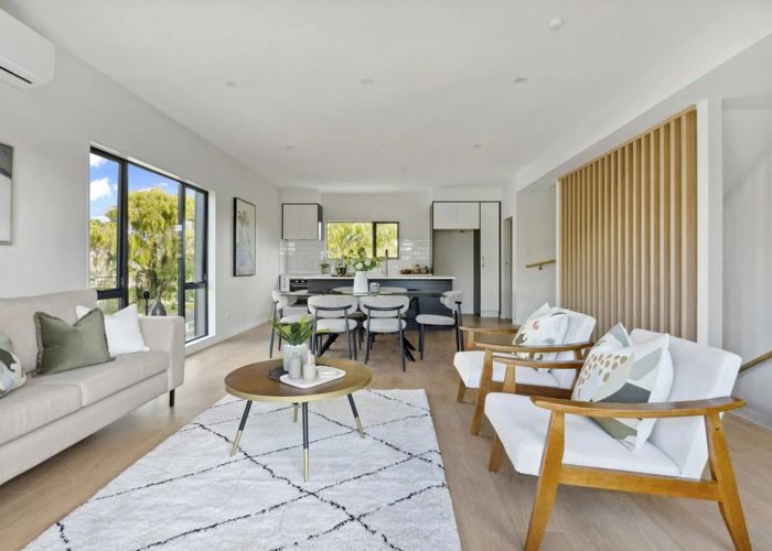  at 2/21 Erima Avenue, Point England, Auckland City, Auckland