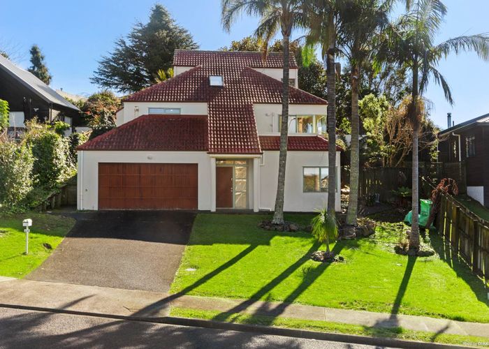  at 19 Lagoon Way, West Harbour, Waitakere City, Auckland