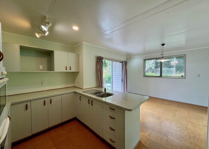  at 18 Nor'east Drive, Northcross, North Shore City, Auckland