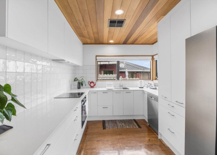  at 1/6 Basilton Close, Bucklands Beach, Manukau City, Auckland