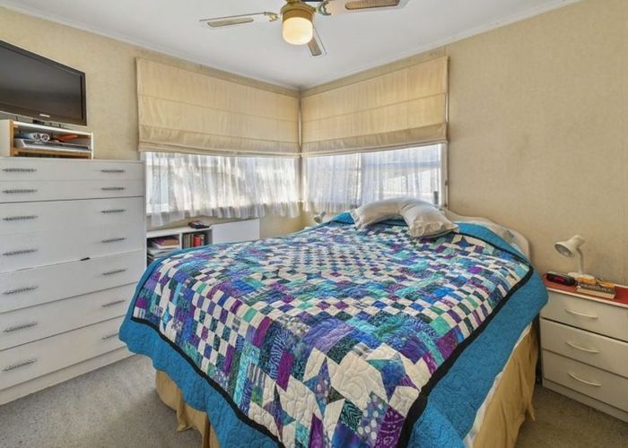  at 27 Halver Road, Manurewa, Manukau City, Auckland