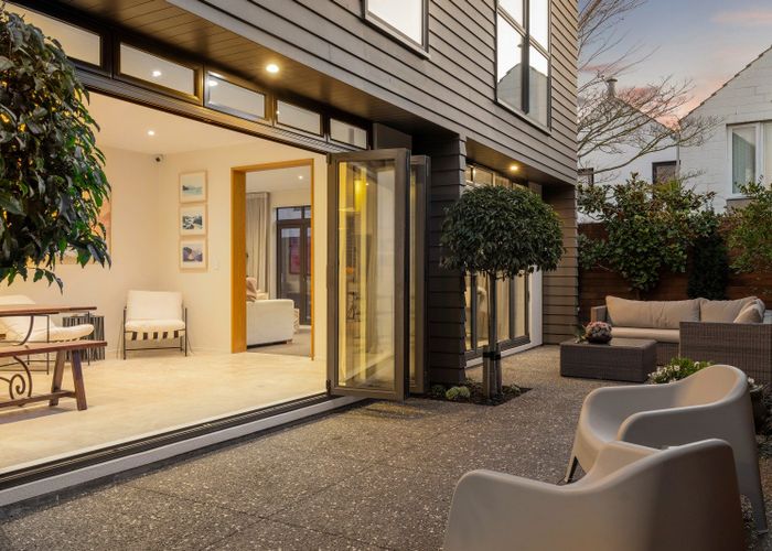  at 9 Rugby Street, Merivale, Christchurch City, Canterbury
