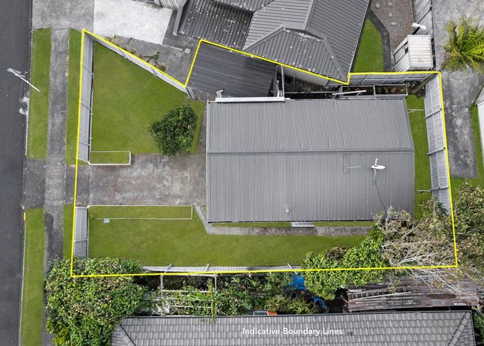  at 2/2 Dagenham Street, Manurewa, Manukau City, Auckland
