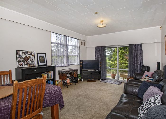  at 813 Paradise Road, Tangiteroria