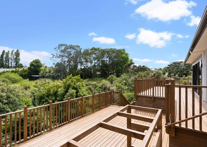 at 17 Churchouse Road, Greenhithe, Auckland