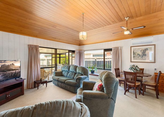  at 2/14 Twelfth Avenue, Tauranga South, Tauranga