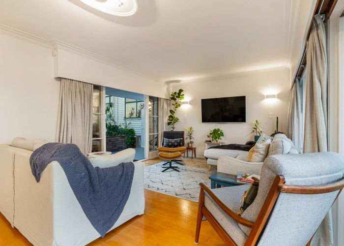  at 56 Lake Road, Devonport, North Shore City, Auckland