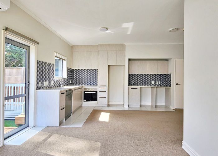  at 82 Kyle Road, Greenhithe, Auckland