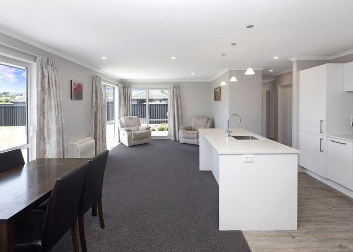  at Wendy/215 Mairehau Road, Burwood, Christchurch City, Canterbury