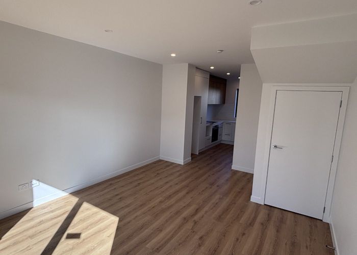  at 4/89b Hendon Avenue, Owairaka, Auckland City, Auckland