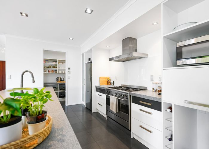  at 5 Hawkridge Rise, Huntington, Hamilton, Waikato