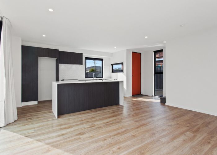 at 2/42 Dickens Street, Addington, Christchurch