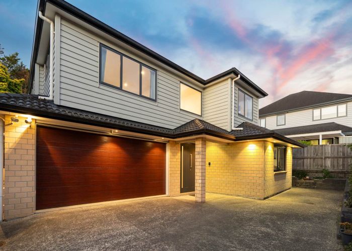  at 17  Evelina Lane, Flat Bush, Manukau City, Auckland