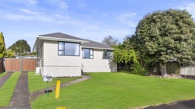  at 15 Crampton Place, Manurewa, Auckland
