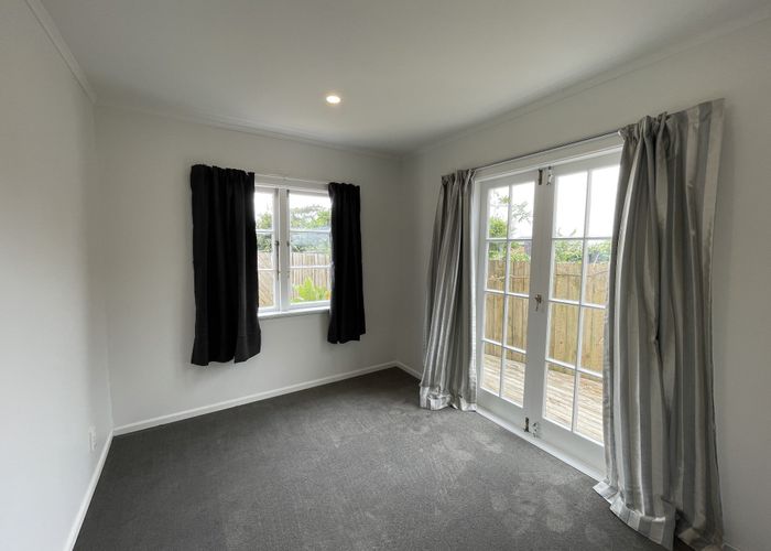  at 57 Lynwood Rd, New Lynn, Waitakere City, Auckland