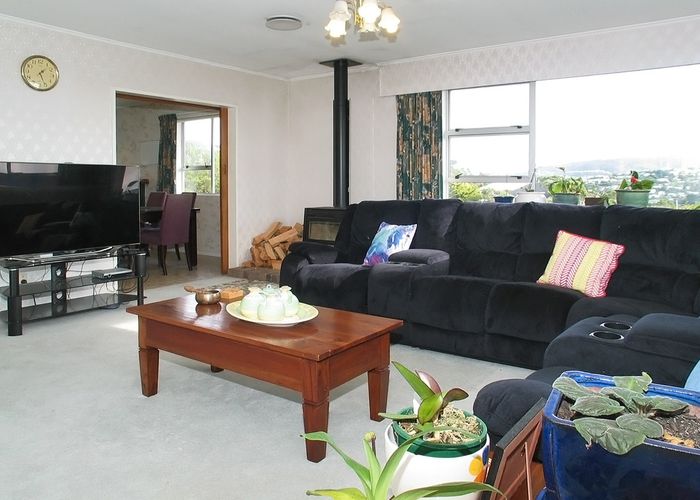  at 77 Baylands Drive, Newlands, Wellington