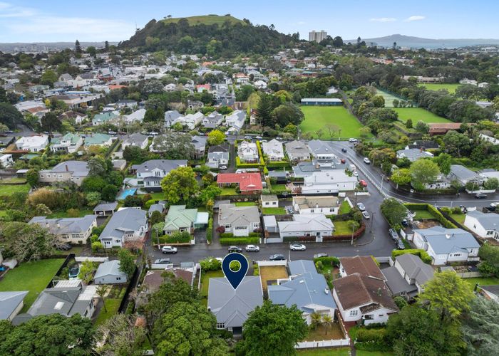  at 6 Garry Road, Mount Eden, Auckland City, Auckland