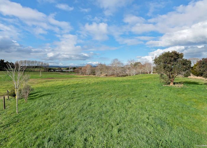  at 196 Blackbridge Road, Karaka, Papakura