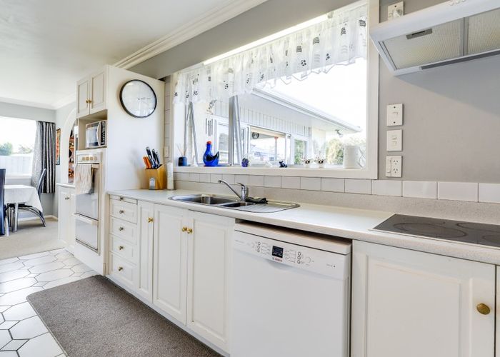  at 18 Kings Drive, Levin, Levin