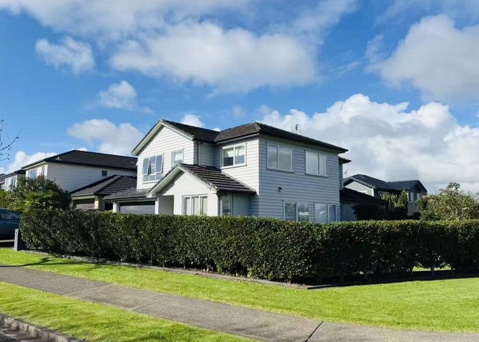  at 1 Pickaberry Ave, Papakura, Papakura, Auckland