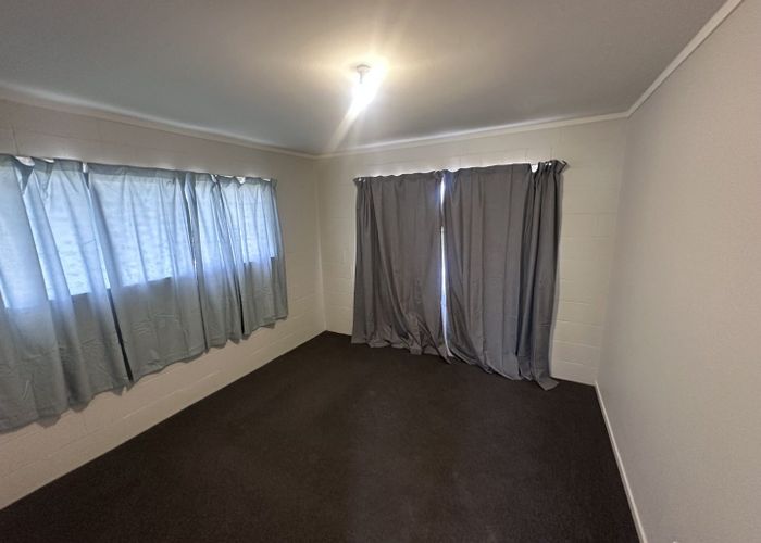  at 1/84 Kenderdine Road, Papatoetoe, Manukau City, Auckland