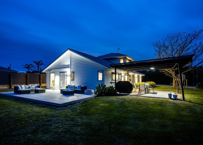  at 8 Scarrott Road, Bay View, Napier