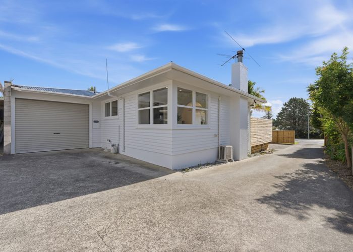  at 118 Moore Street, Howick, Manukau City, Auckland