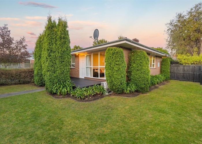  at 1/327 Gloucester Street, Christchurch Central, Christchurch