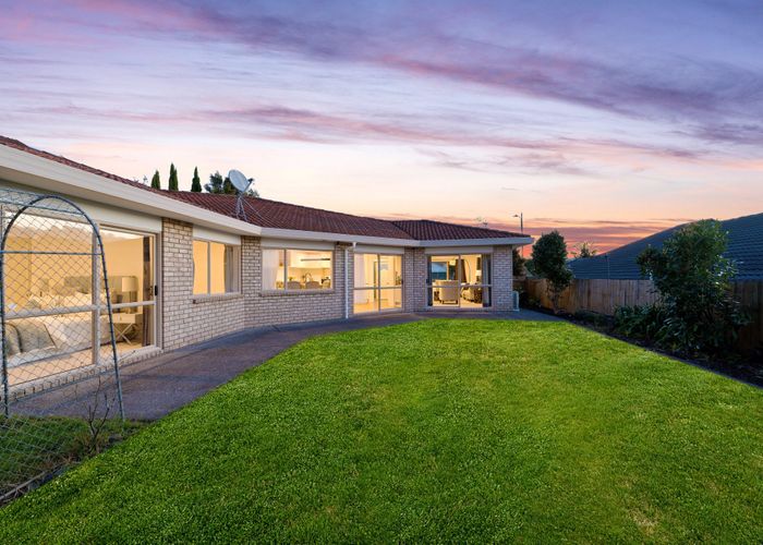  at 36 Fleetwood Drive, Henderson, Auckland