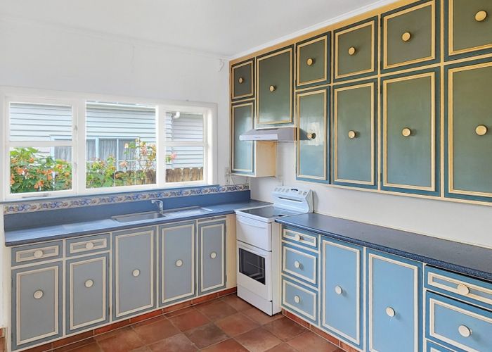  at 35 Ropata Crescent, Boulcott, Lower Hutt, Wellington