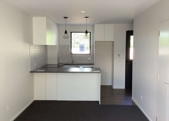  at 2/677 Worcester Street, Linwood, Christchurch