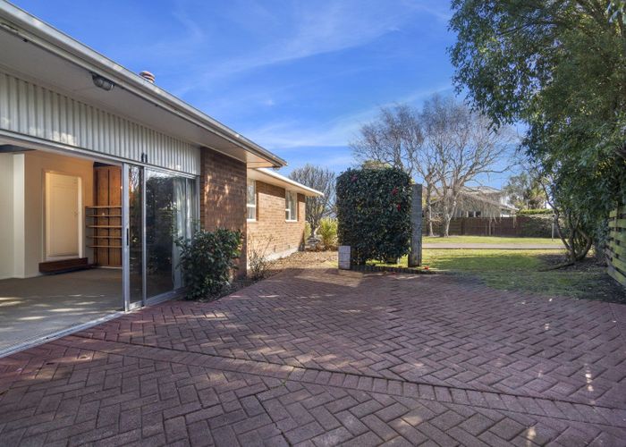  at 42 Fovant Street, Russley, Christchurch City, Canterbury