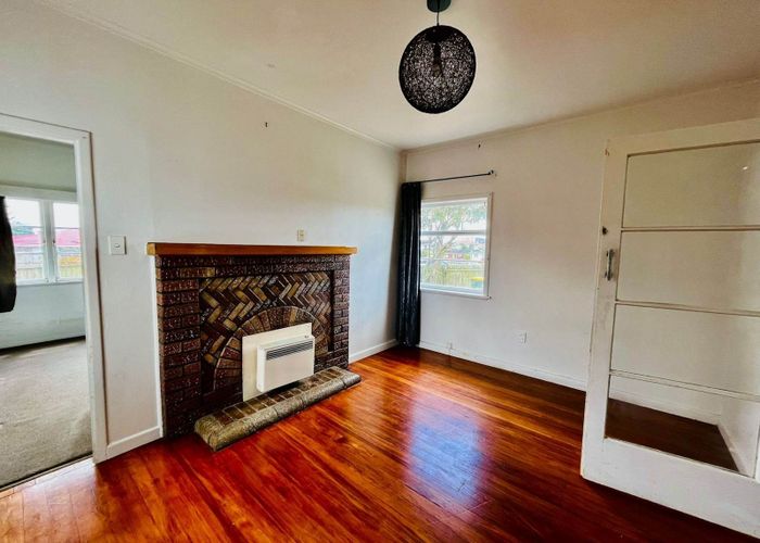  at 164 Shirley Road, Papatoetoe, Manukau City, Auckland