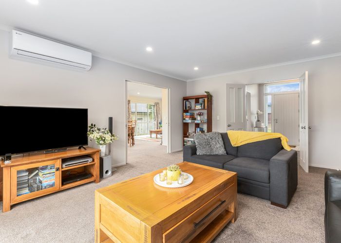  at 31 Aspiring Terrace, Aotea, Porirua