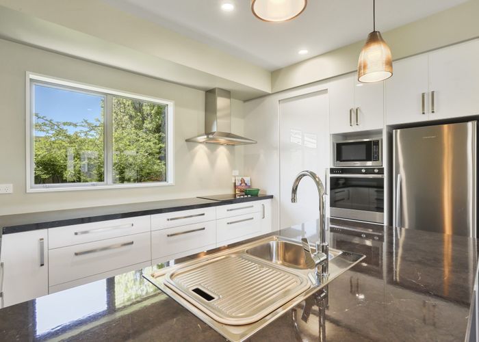  at 8 Winton Street, St. Albans, Christchurch City, Canterbury