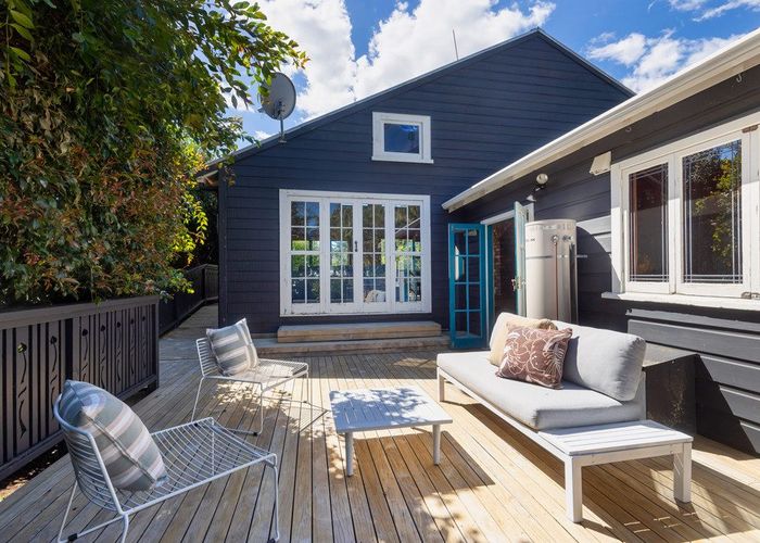  at 37 Saltaire Street, Avondale, Auckland