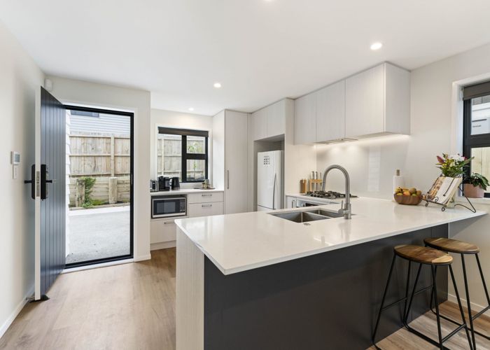  at 4/72 Gibraltar Street, Howick, Manukau City, Auckland