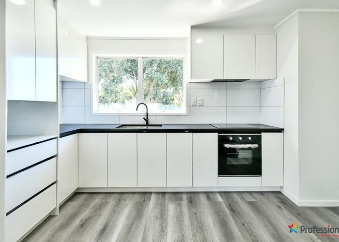  at 84 Ferndown Avenue, Papatoetoe, Manukau City, Auckland