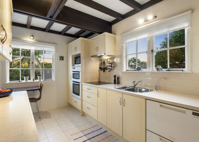  at 6B Elderwood Lane, Belmont, North Shore City, Auckland