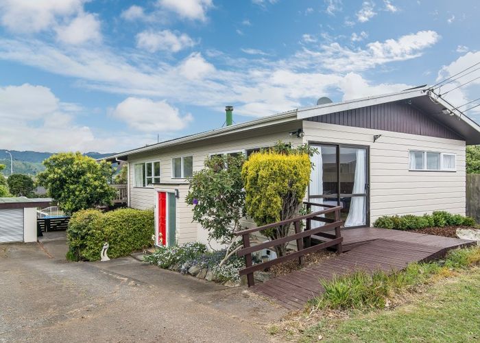 Free property data for 4 Hollis Road, Paraparaumu Beach, Paraparaumu