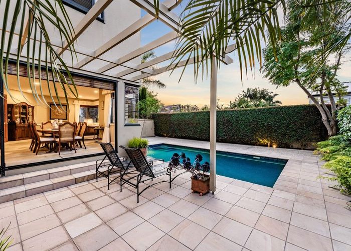  at 94 Benson Road, Remuera, Auckland