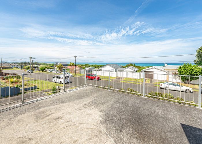  at 86 Karaka Street, Castlecliff, Whanganui