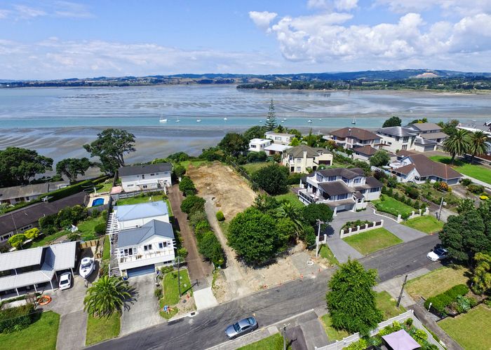  at 133 Pah Road, Cockle Bay, Auckland