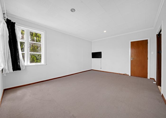  at 2 Galbraith Street, Mount Roskill, Auckland City, Auckland