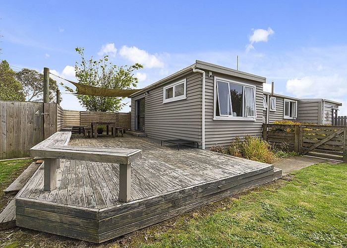  at 792 State Highway 27, Tirau