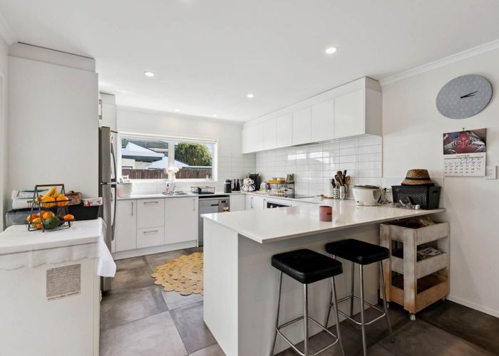  at 36 Windoma Circle, Manukau, Auckland