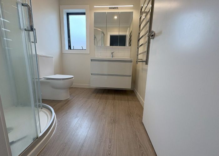  at 40B Kervil Avenue, Te Atatu South, Waitakere City, Auckland